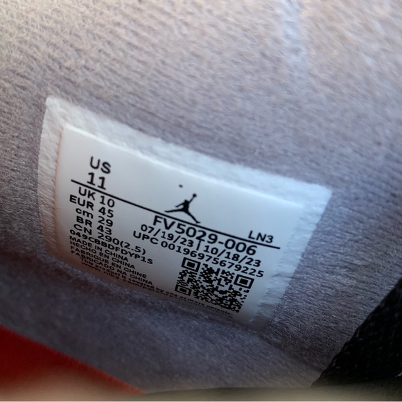 Nike Air Jordan 4 Retro Bred Reimagined Men’s sneakers - Picture 9 of 12